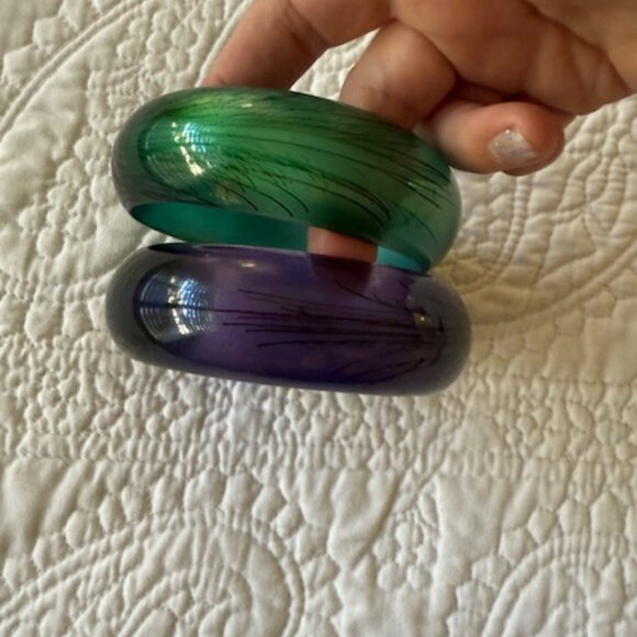 Vintage Bangle Peacock Feather Plastic Bangles - Picture 1 of 7